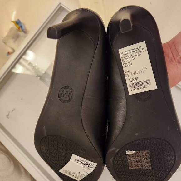 Michael Kors Black Leather " Alina Flex Pumps". NWT. Size 10 - Picture 9 of 9